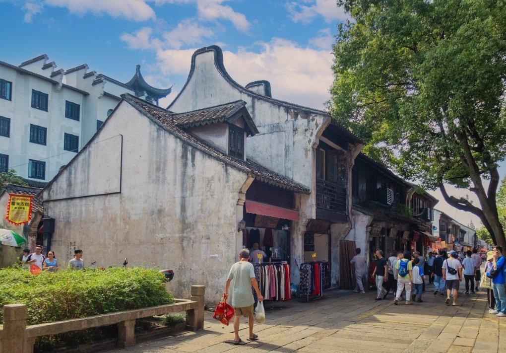 氧化铝陶瓷研磨盘:加工难度与挑战